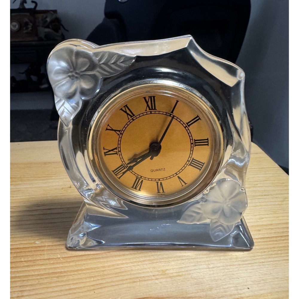 Vintage Glass Desk Clock Gold Face Roman Numeral Quartz Movement
Frosted Flowers
